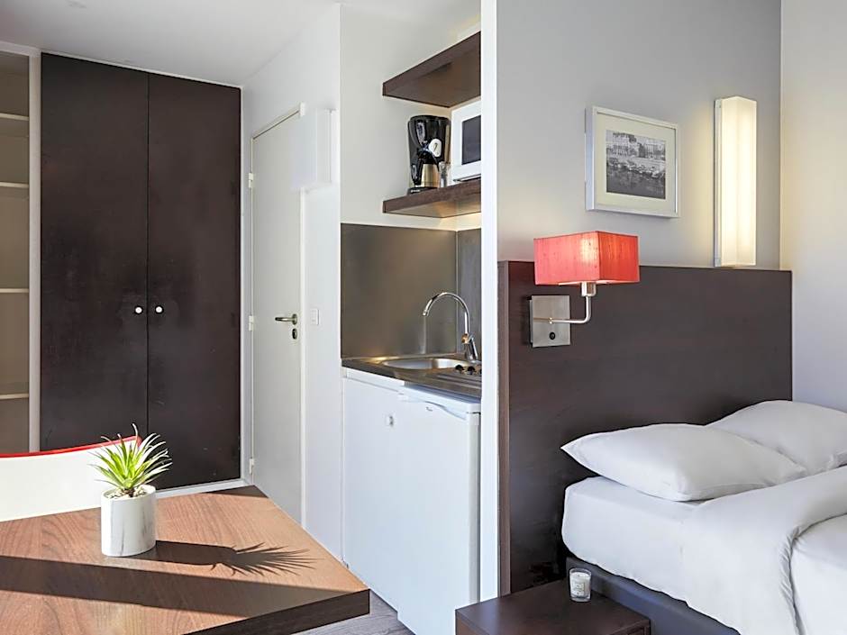 Adagio Access Paris Bastille Aparthotel