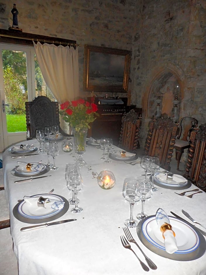 Prieure St Pierre de La Luthumiere