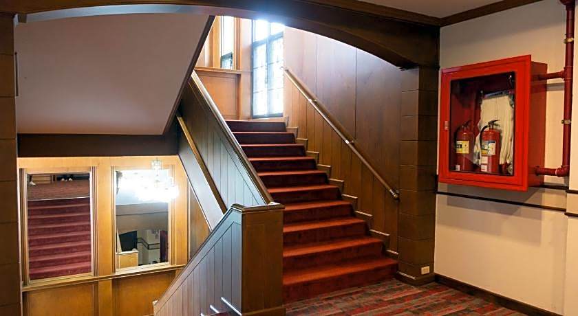 Mayflower Grand Hotel Korat