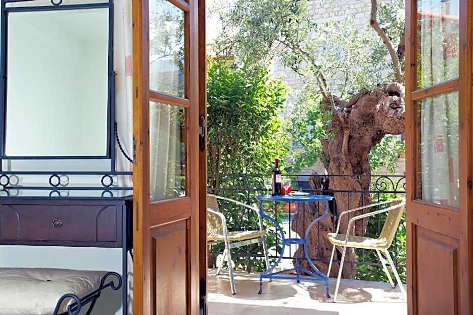 Anniska Hotel