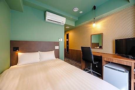 Semi-double non smoking