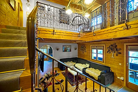 Alt Montafon Hotel Appartements by Pferd auf Wolke