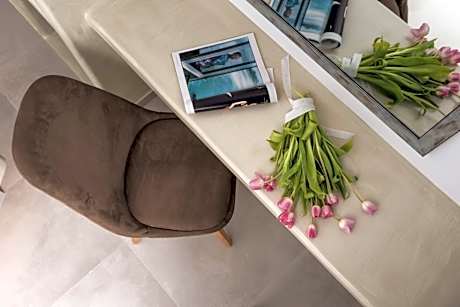 Junior Suite with Balcony & Outdoor Hot Tub