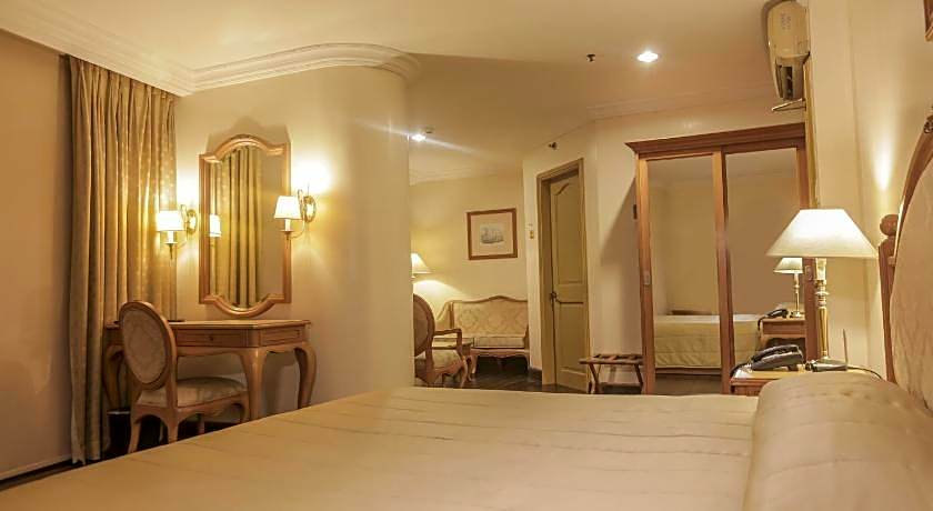 The Grand Dame Hotel