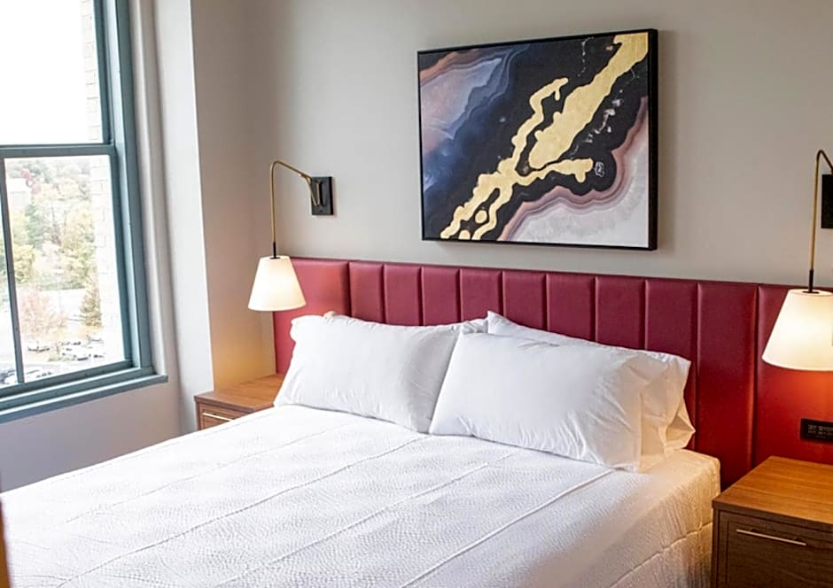 BLU-Tique, Akron, a Tribute Portfolio Hotel