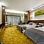 Cenbest Jinling Grand Hotel