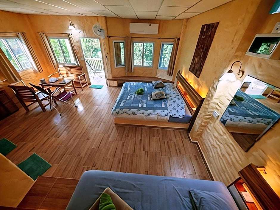 Baandin Chiewlarn Resort