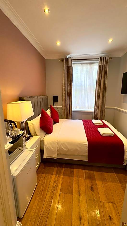 Classic Hyde Park Hotel