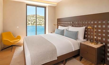 Executive Suite Sea View