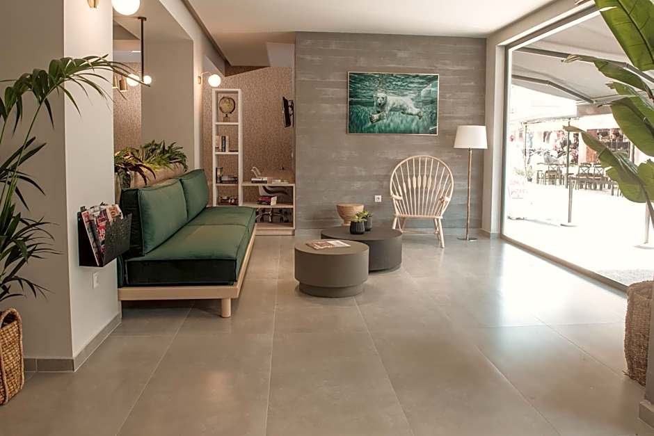 Ammos Beach Seaside Luxury Suites Hotel