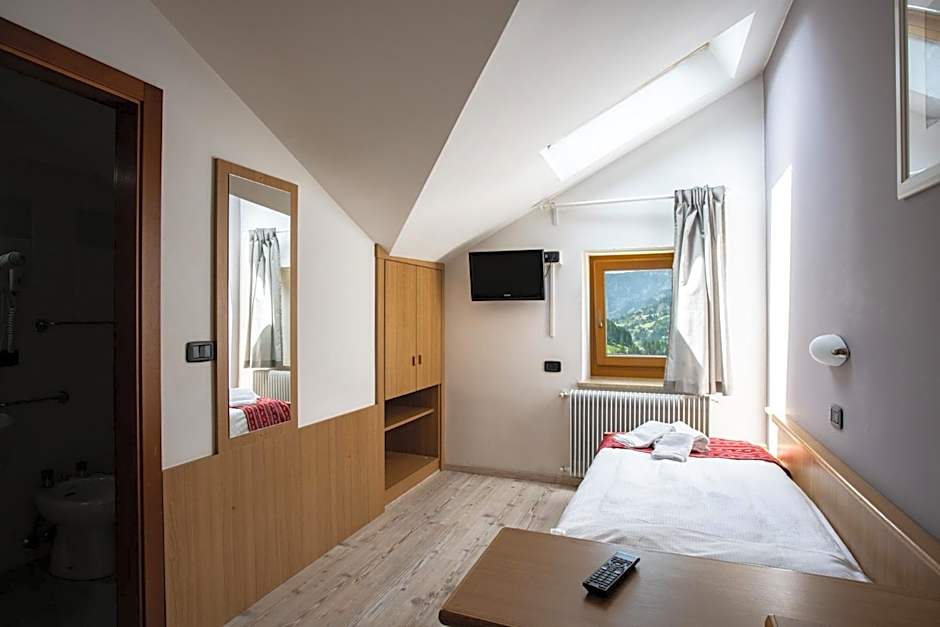 Ciasa Alpina Relax Hotel