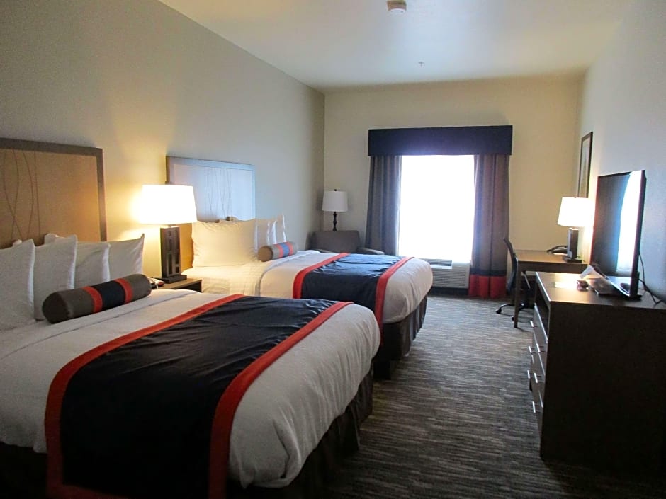Photo 1 of 7 of 2 Queen Beds, Hearing/Mobility Accessible, Bathtub