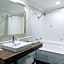 Crowne Plaza Terrigal By IHG