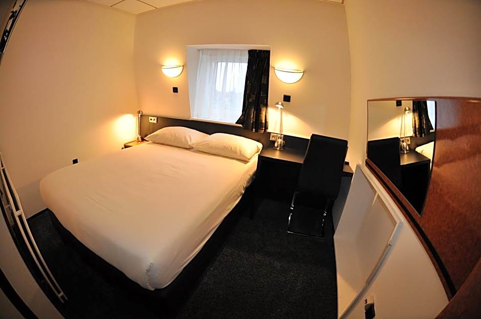 Budget Hotel Le Beau Rivage