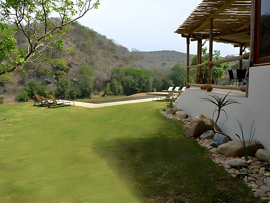Amakhosi Safari Lodge