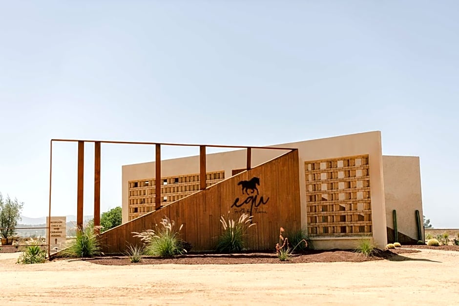 Equ Hotel Boutique