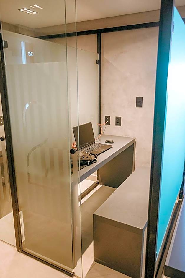 Belo flat na praia do Bessa