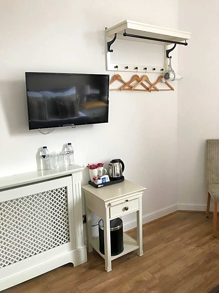 The Whittington & Cat