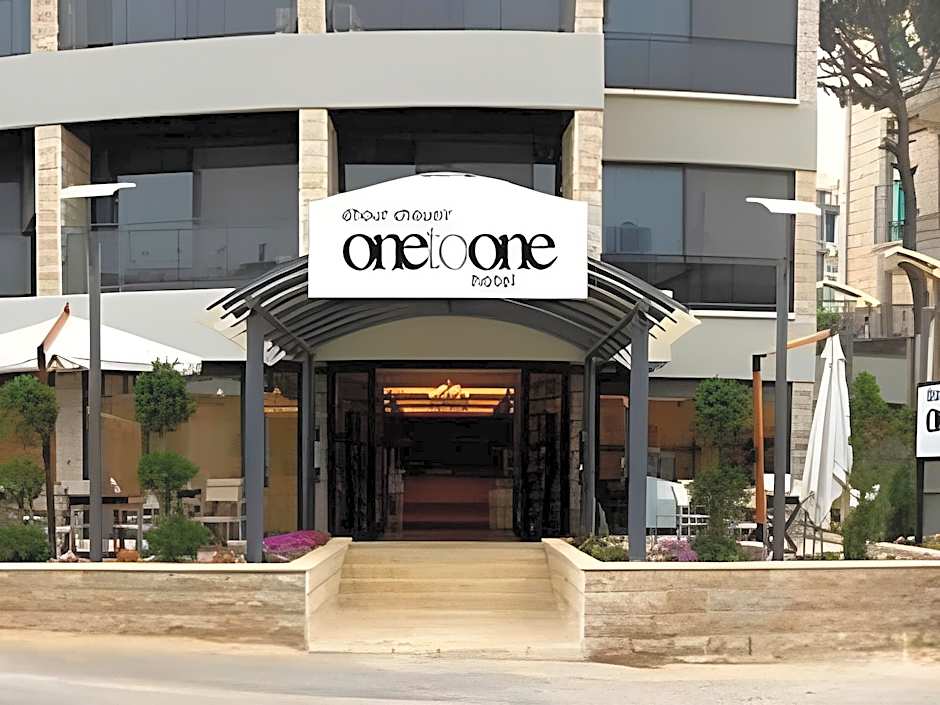 One To One Hotel