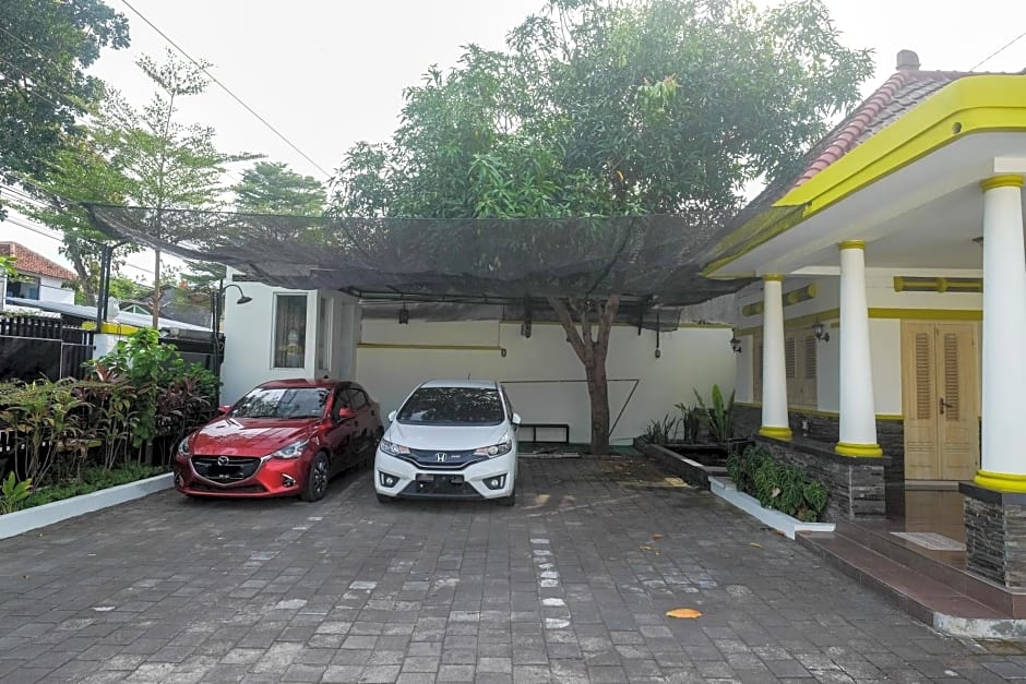 Urbanview Syariah Kadarman Home Laweyan by RedDoorz