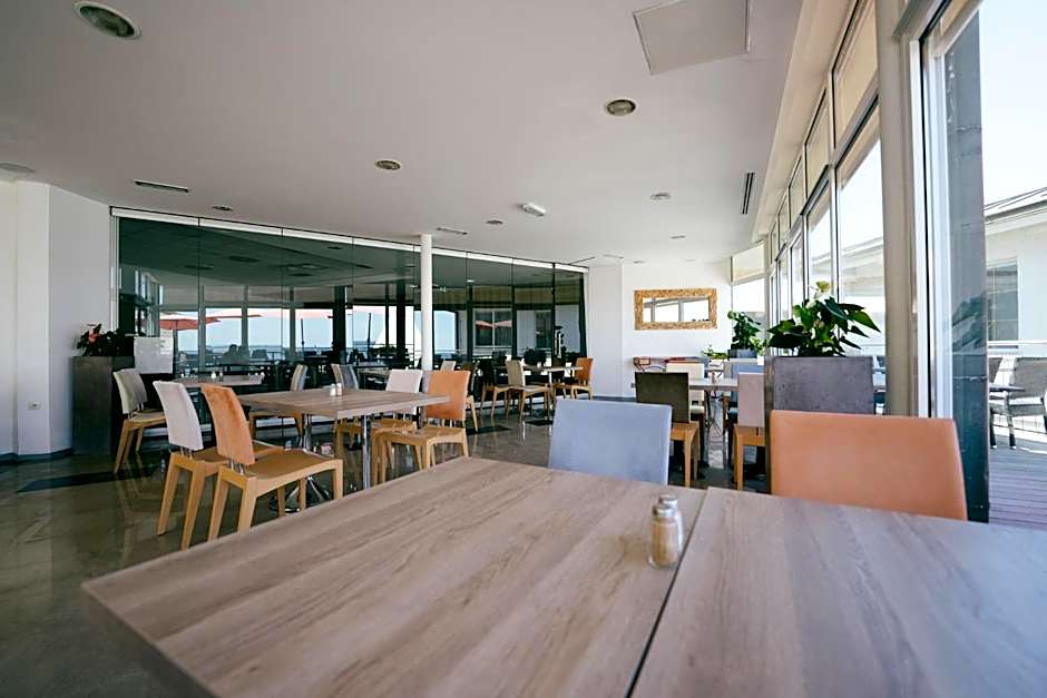 Barbara Piran Beach Hotel