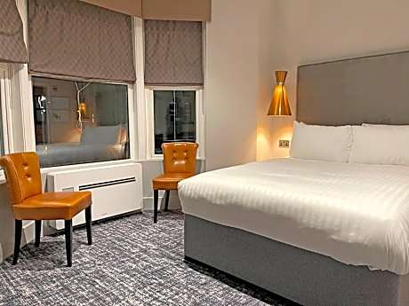 1820 Boutique Rooms & Suites