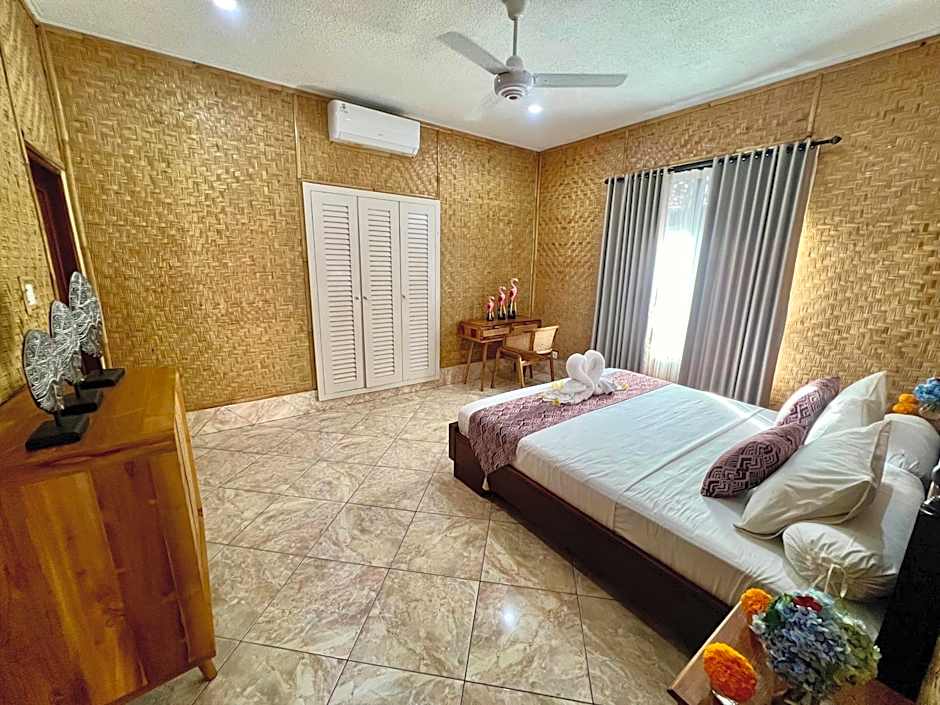 Tiga Naga Villa