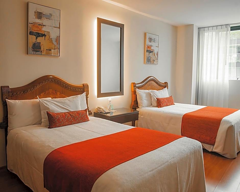 Miraflores Colon Hotel