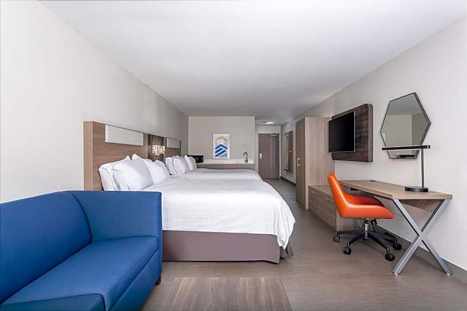 Holiday Inn Express & Suites Lancaster by IHG