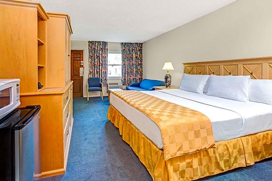 Knights Inn - Kissimmee Orlando