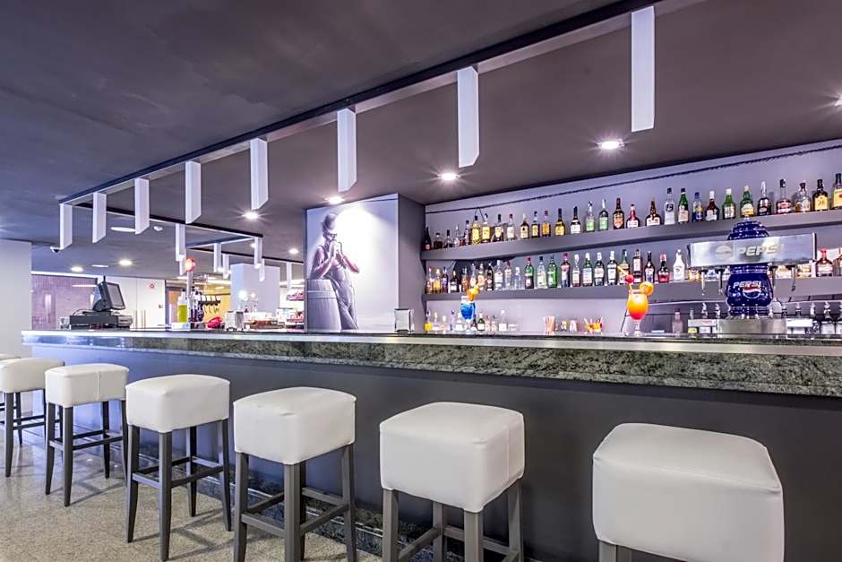 Hotel California Garden