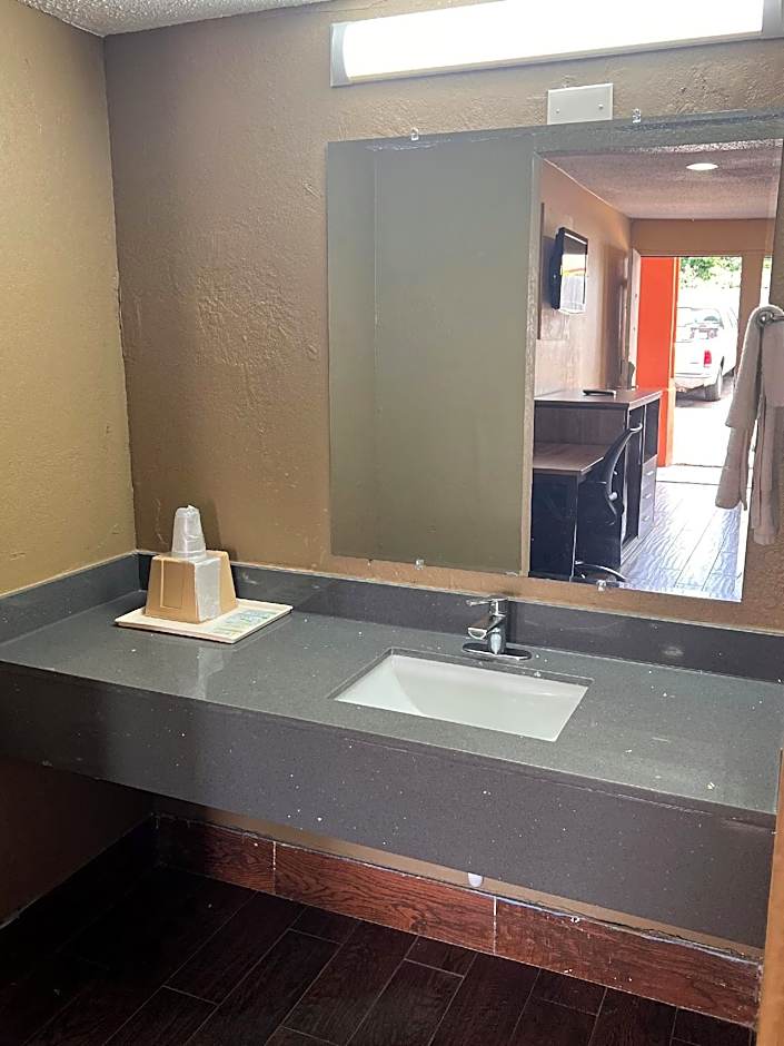 Diamond Inn Motel By Oyo Jackson Hwy 80/ I-20 – Jackson, MS