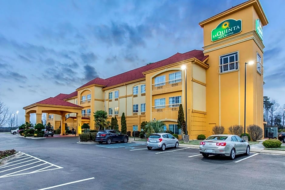 La Quinta Inn & Suites by Wyndham Fultondale