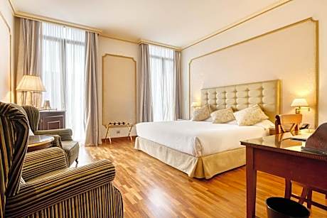 Deluxe Room with Jacuzzi