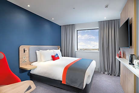 Holiday Inn Express - London Heathrow T4 By IHG