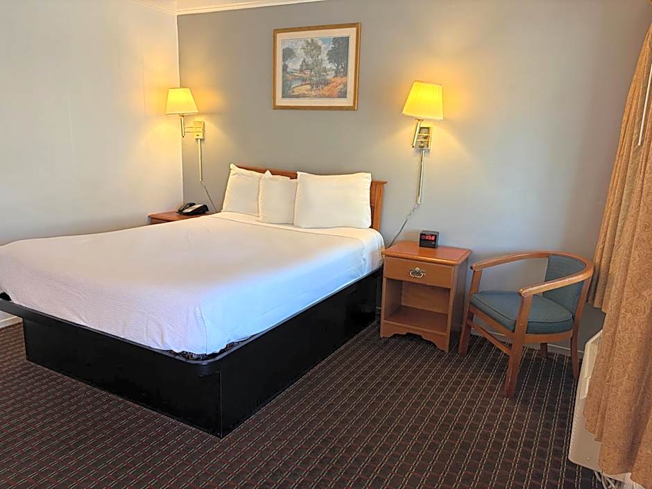 Lark Motel Willits