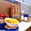 Holiday Inn Express Hotel & Suites Cincinnati - Mason