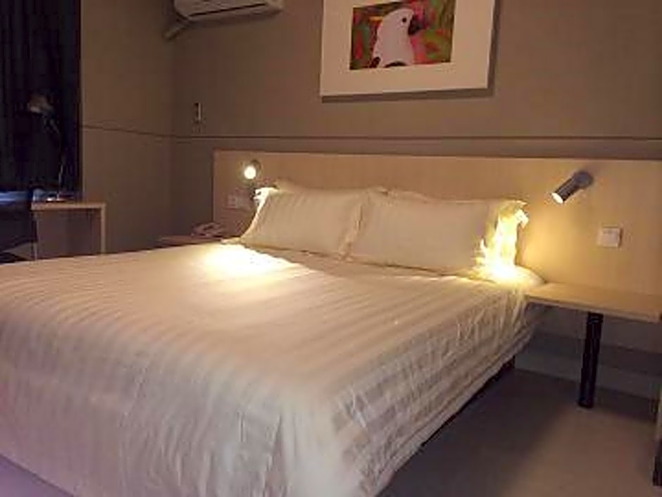 Jinjiang Inn Linyi Train Station Branch