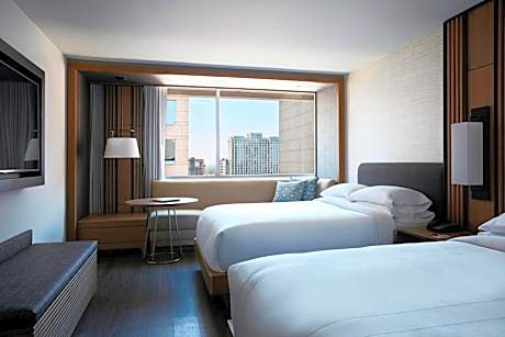Double Room with Two Double Beds and Adapted Tub - Mobility Accessible