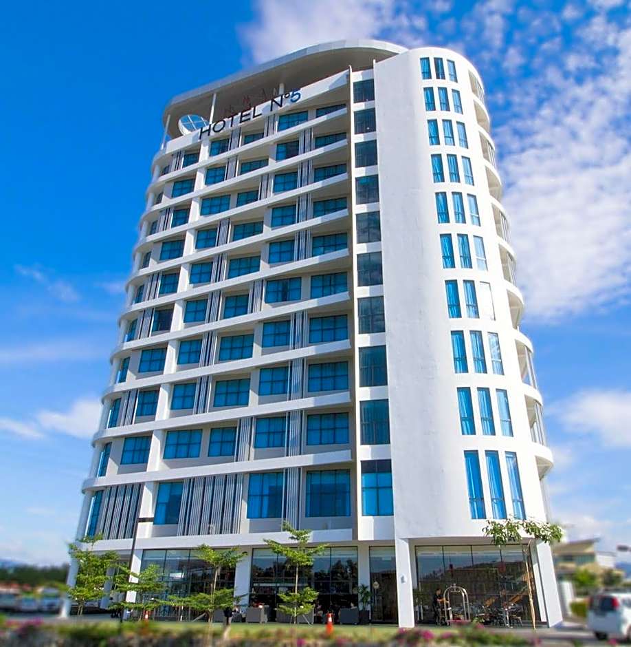 Hotel No.5