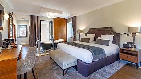 Premium King Room with  Free Spa Access (In Castle)