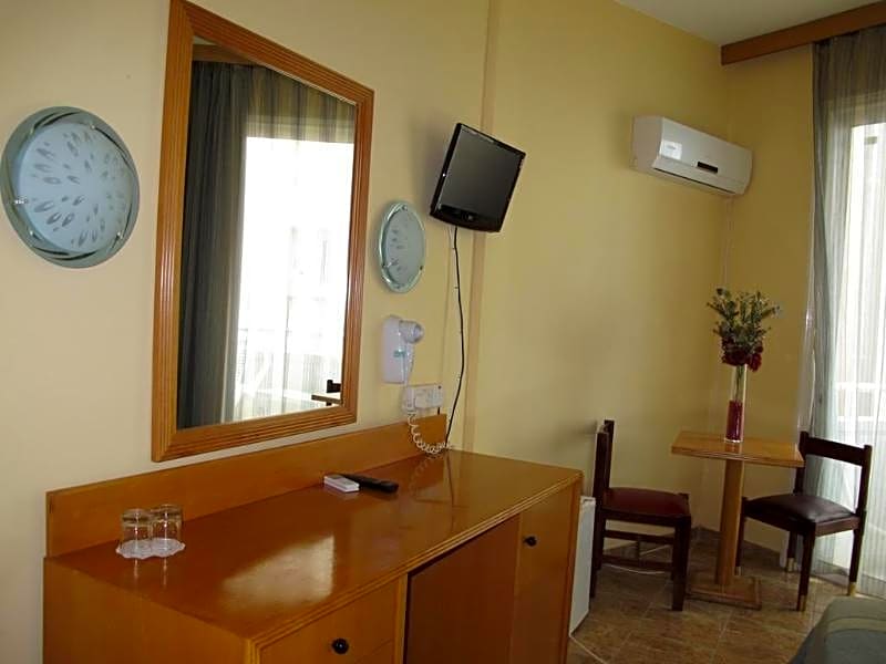 Flamingo Beach Hotel