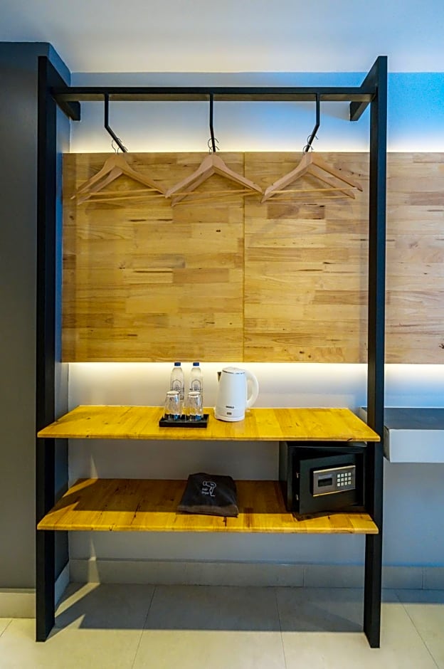 Lek Lek Samui Room X Coffee Bar