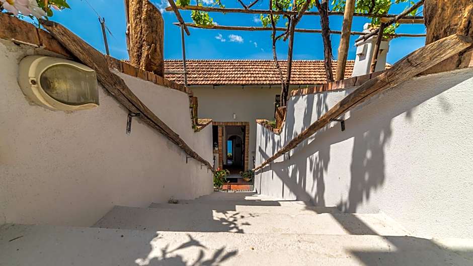 Albergo Diffuso Bacco Furore