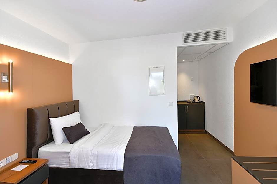 Korki's Motel