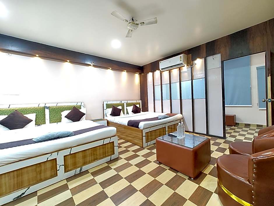 Goroomgo Akay guest house Varanasi 3km from Kashi Vishwanath Temple