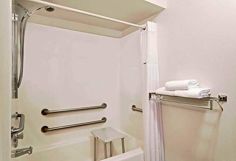 Super 8 by Wyndham Belgrade/Bozeman Airport