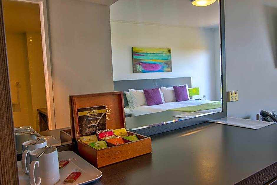 Photo 1 of 7 of Standard 1 King Bed