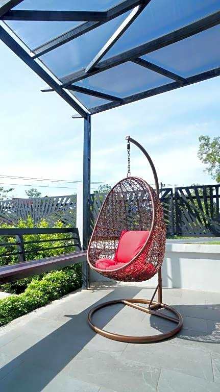 APA-TREE Boutique Hotel