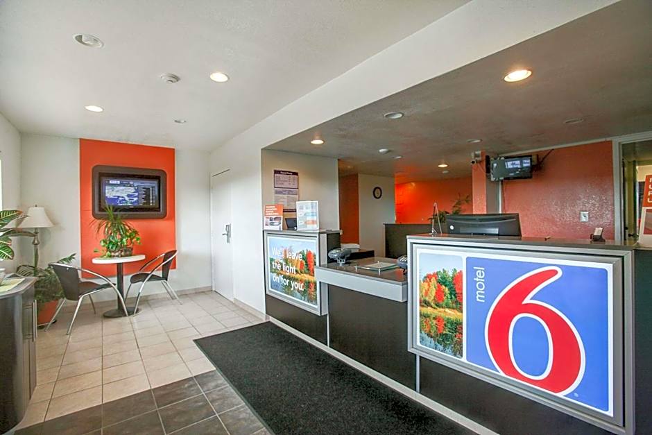 Motel 6-Elkton, MD